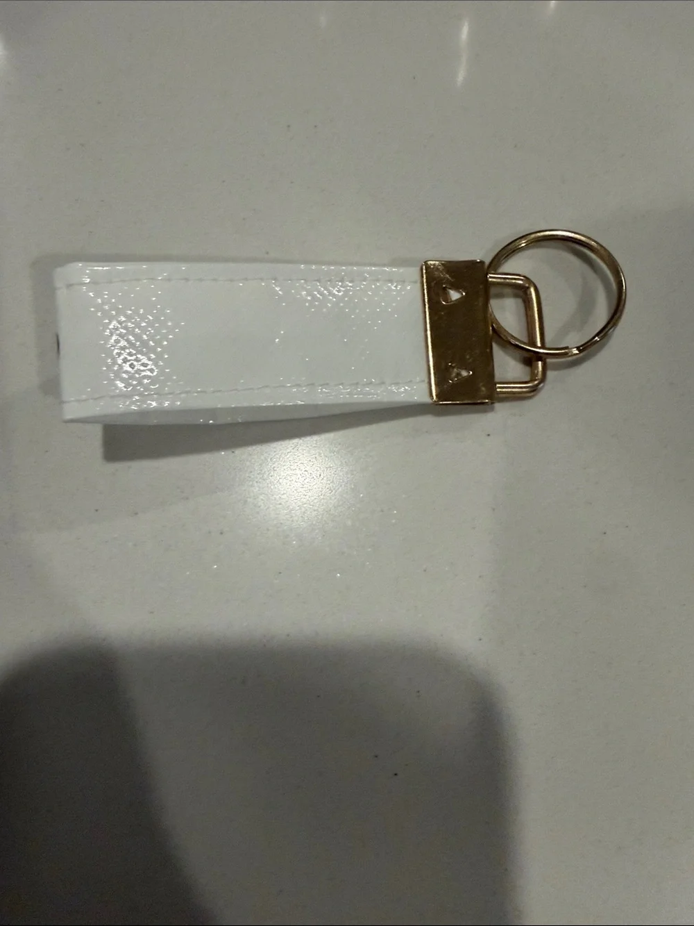 lululemon White handmade and Gold Logo Key Fob(4: white and gold with gold clip)